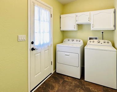 17221 E Lantern Lane - Photo Thumbnail 43