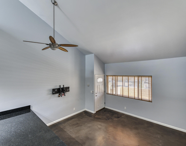 8055 E Thomas Road - Photo Thumbnail 3
