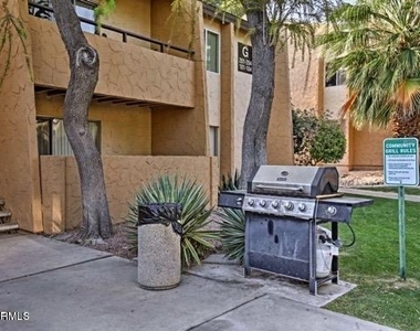 8055 E Thomas Road - Photo Thumbnail 14