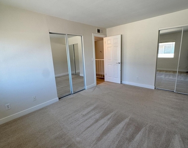 8530 E Belleview Street - Photo Thumbnail 9
