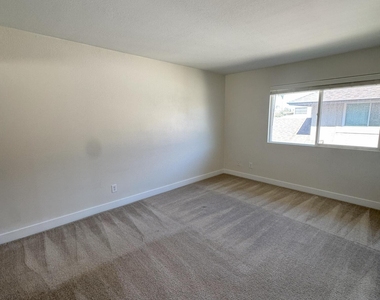 8530 E Belleview Street - Photo Thumbnail 8