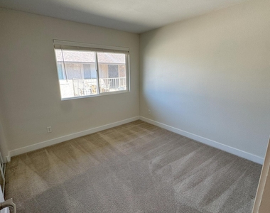 8530 E Belleview Street - Photo Thumbnail 12
