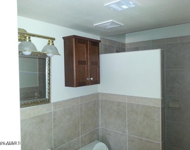 7010 N 68th Drive - Photo Thumbnail 13