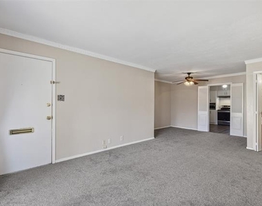 7918 Royal Lane - Photo Thumbnail 2