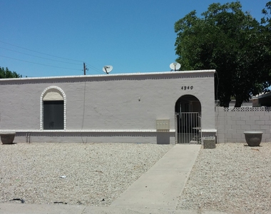 4940 E Holly Street - Photo Thumbnail 1