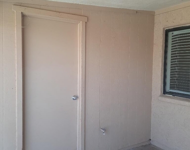 4522 E Camino Circle - Photo Thumbnail 12