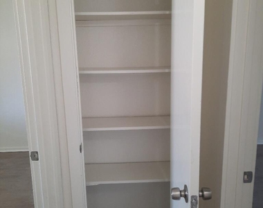 4522 E Camino Circle - Photo Thumbnail 17