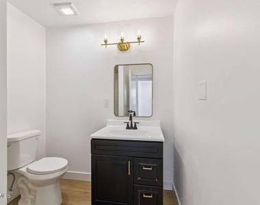 2205 S Mill Avenue - Photo Thumbnail 17