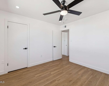 2205 S Mill Avenue - Photo Thumbnail 16
