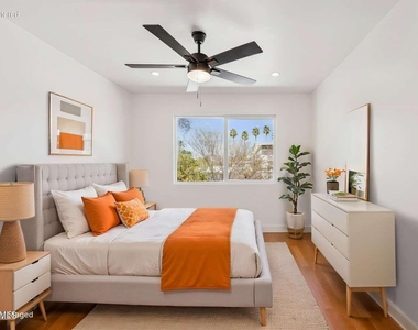2205 S Mill Avenue - Photo Thumbnail 10