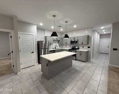 35448 W Santa Barbara Avenue - Photo Thumbnail 10