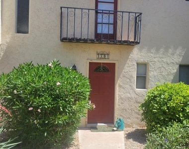 4804 N 73rd Street - Photo Thumbnail 2