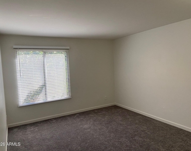 4804 N 73rd Street - Photo Thumbnail 12