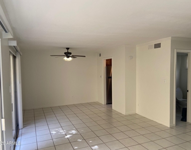 4804 N 73rd Street - Photo Thumbnail 6