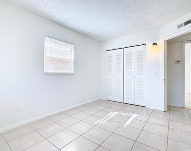714 Michigan Court - Photo Thumbnail 12