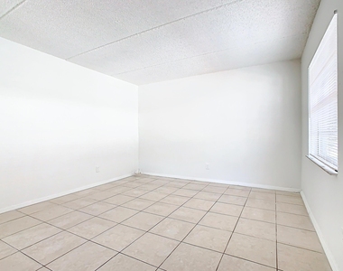 714 Michigan Court - Photo Thumbnail 23
