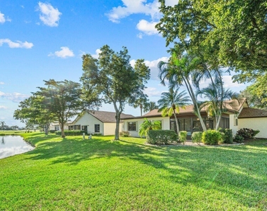 5605 Forest Oaks Terrace - Photo Thumbnail 9
