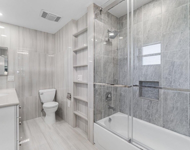 5605 Forest Oaks Terrace - Photo Thumbnail 19