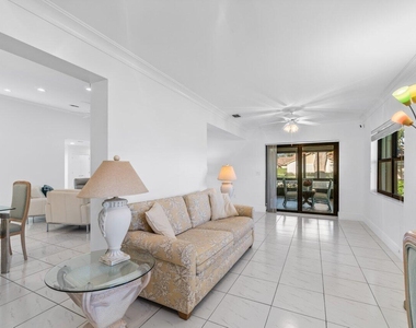 5605 Forest Oaks Terrace - Photo Thumbnail 8