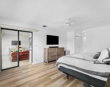 61 Eastgate Drive - Photo Thumbnail 12