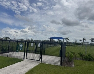 12845 Sw Forli Way - Photo Thumbnail 21