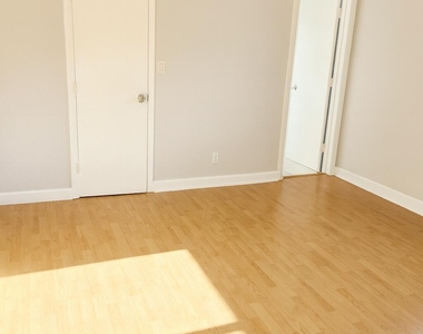 1001 Se 3rd Street - Photo Thumbnail 10