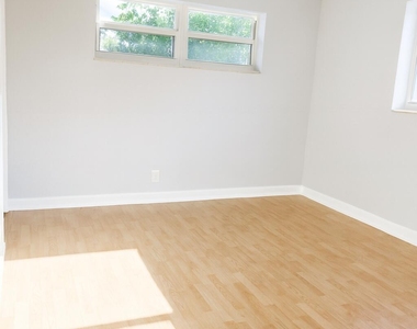 1001 Se 3rd Street - Photo Thumbnail 15