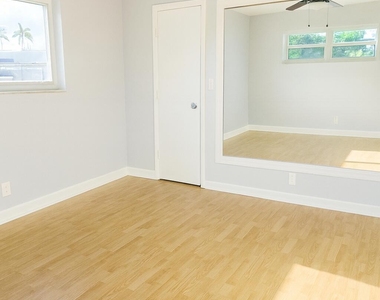 1001 Se 3rd Street - Photo Thumbnail 17