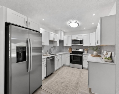 1048 Sw 1st Terrace - Photo Thumbnail 2