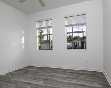 4530 Nw Exchange Avenue - Photo Thumbnail 14