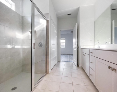 4530 Nw Exchange Avenue - Photo Thumbnail 18