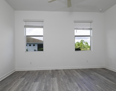 4530 Nw Exchange Avenue - Photo Thumbnail 11