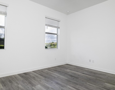 4530 Nw Exchange Avenue - Photo Thumbnail 12