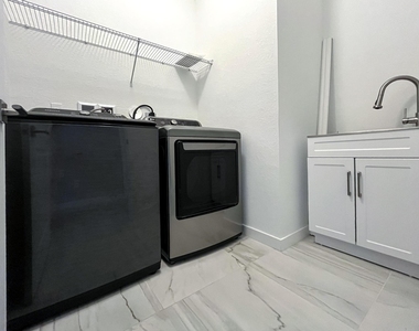 4530 Nw Exchange Avenue - Photo Thumbnail 24