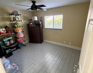 147 Alcazar Street - Photo Thumbnail 12