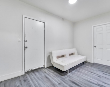 1554 Sw 5th Street - Photo Thumbnail 4