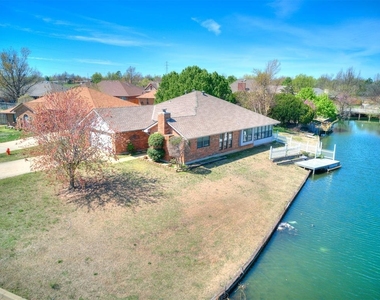 7317 Louisburg Drive - Photo Thumbnail 2