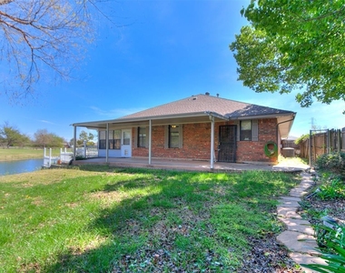 7317 Louisburg Drive - Photo Thumbnail 10