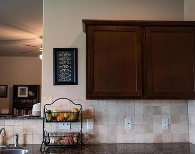 2921 Thompson Farm Lane - Photo Thumbnail 8