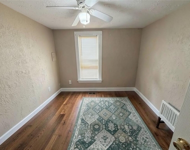 320 W Duffy Street - Photo Thumbnail 10