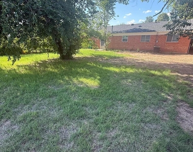 1344 Sw 62nd Street - Photo Thumbnail 11