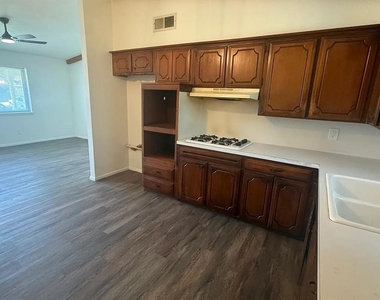 1344 Sw 62nd Street - Photo Thumbnail 3