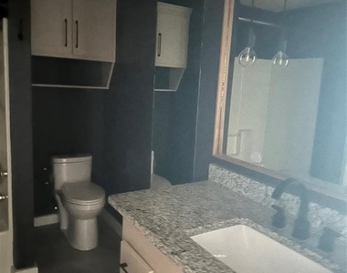 2807 Belknap Avenue - Photo Thumbnail 11