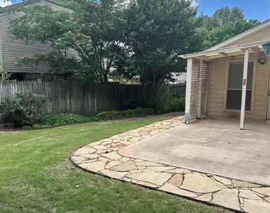 2807 Belknap Avenue - Photo Thumbnail 26