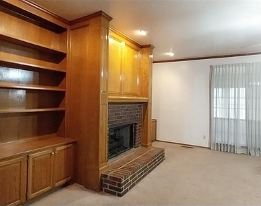 441 Cactus Road - Photo Thumbnail 6