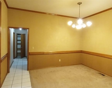 441 Cactus Road - Photo Thumbnail 3