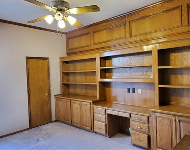 441 Cactus Road - Photo Thumbnail 2