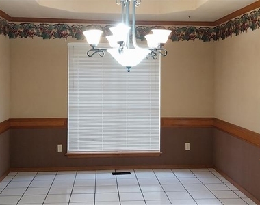 441 Cactus Road - Photo Thumbnail 5