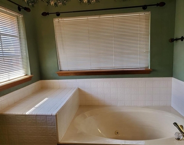 441 Cactus Road - Photo Thumbnail 6