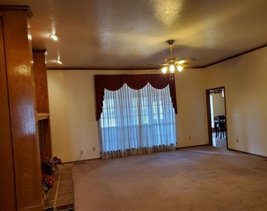 441 Cactus Road - Photo Thumbnail 3